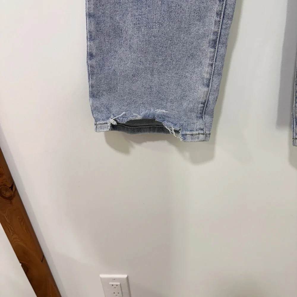 Risen High Rise Wide Leg Jeans Womens Size 7/28‎ Light Wash Distressed | Boho